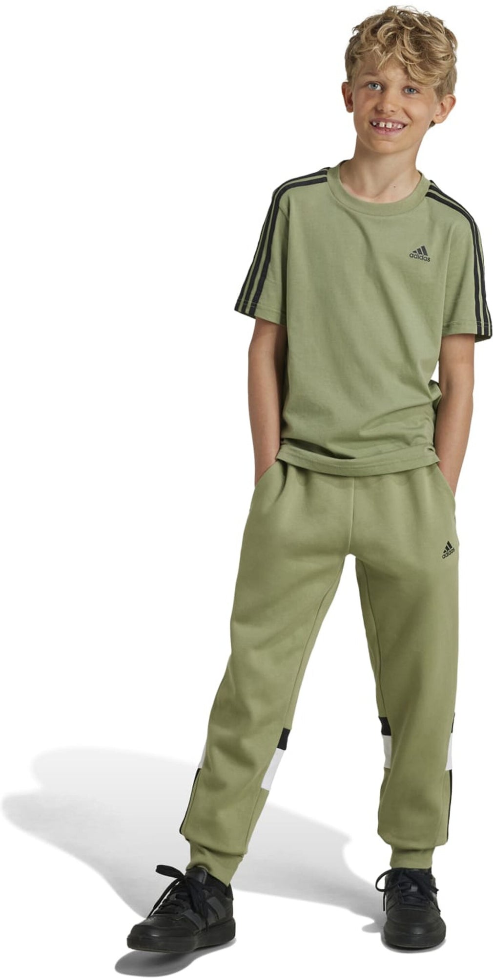 Adidas Jogginghosen  grün