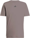 Adidas T-Shirts braun