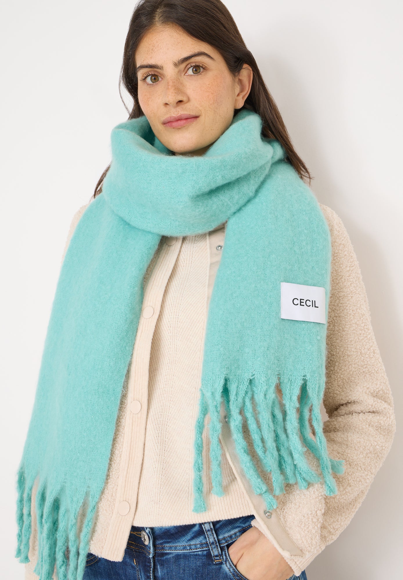 Cecil Schals hellblau