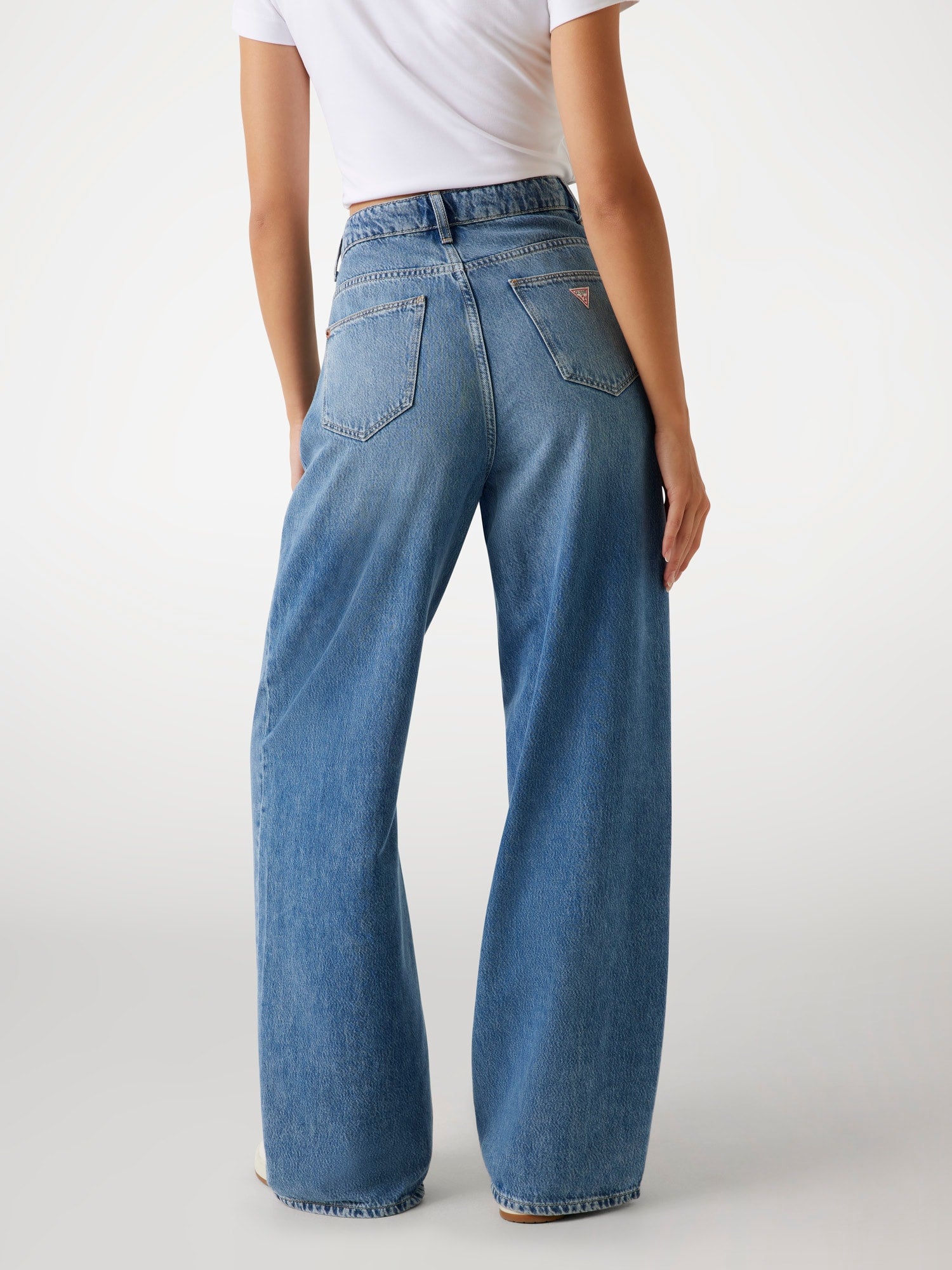 Guess Relaxed, Weit blau