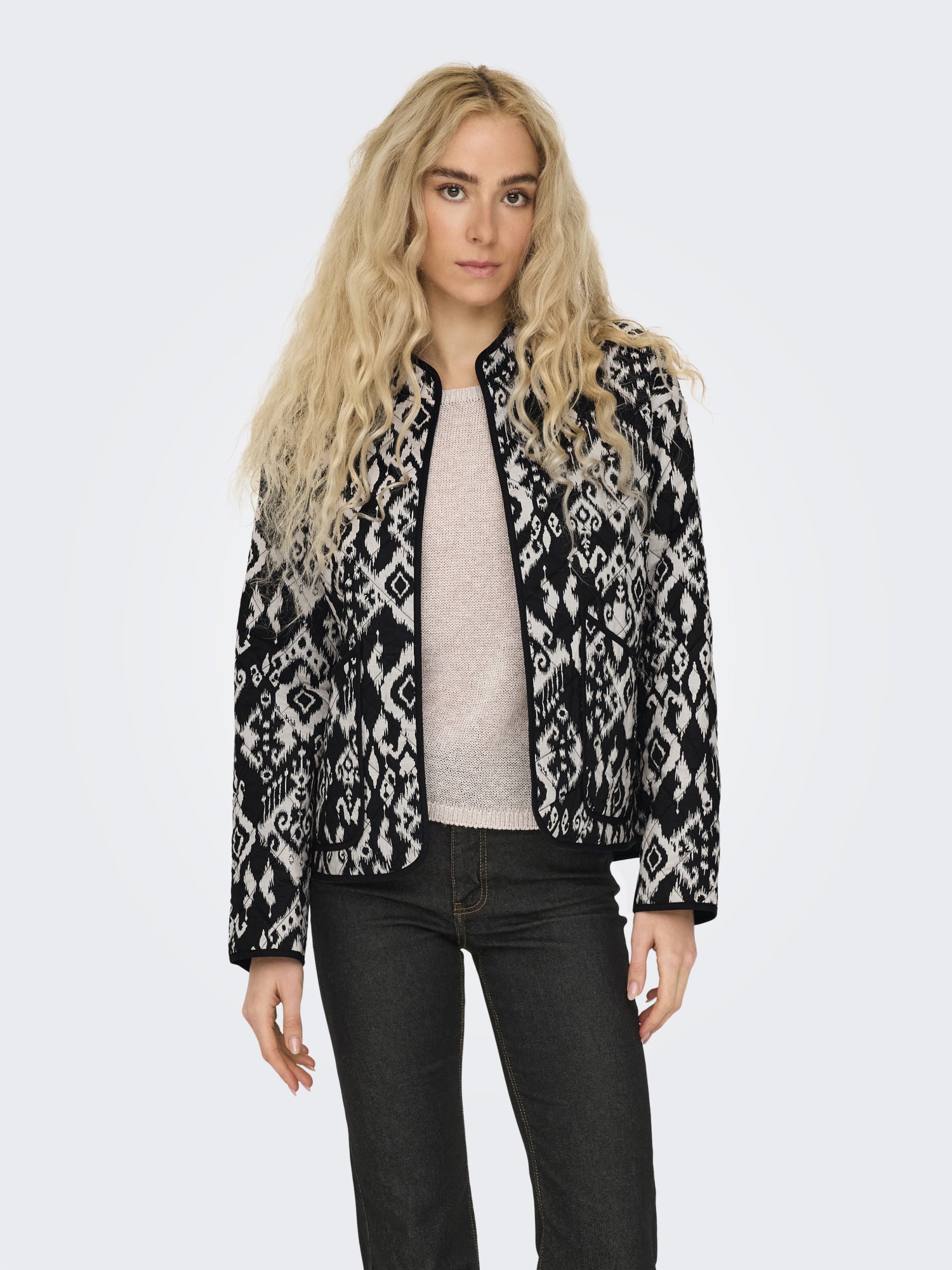 JDY Leichte Jacken schwarz