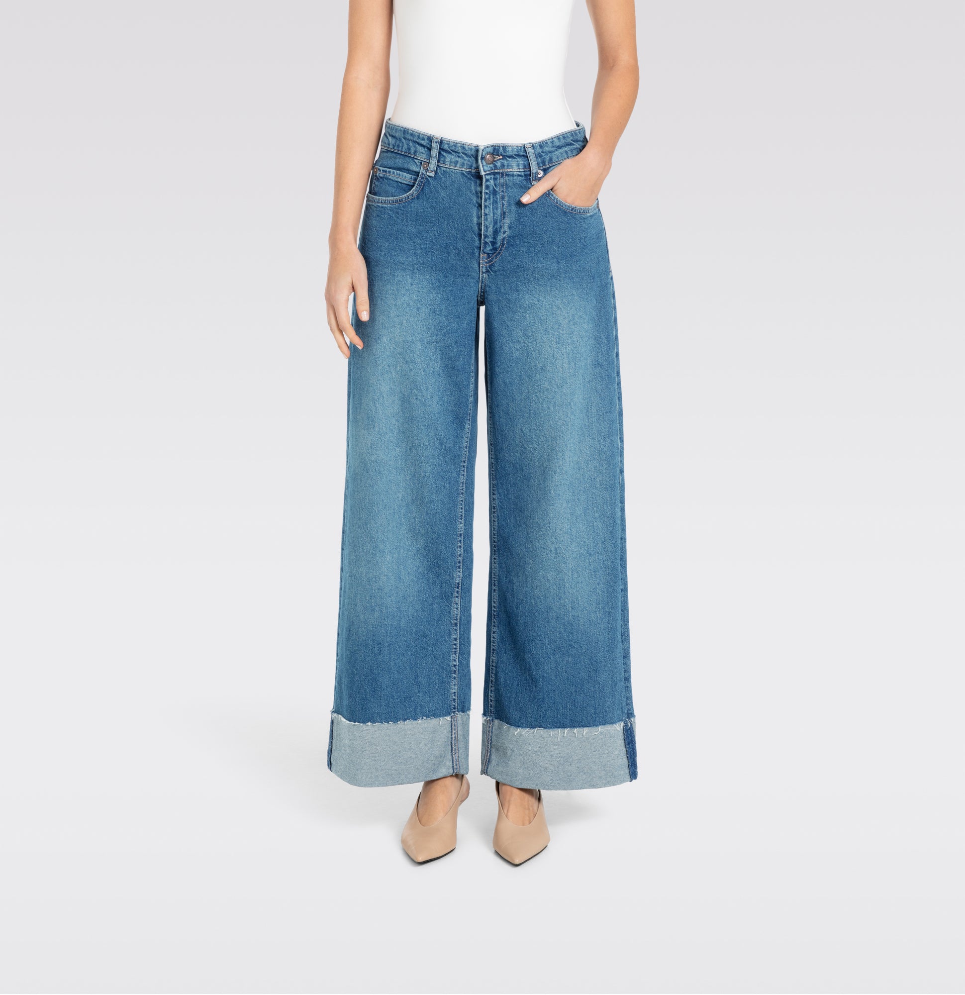 MAC Relaxed, Weit dunkelblau