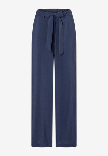 Hose mit Gürtel