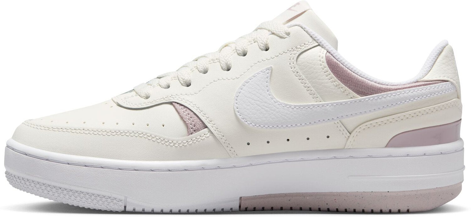 Nike Sneaker beige