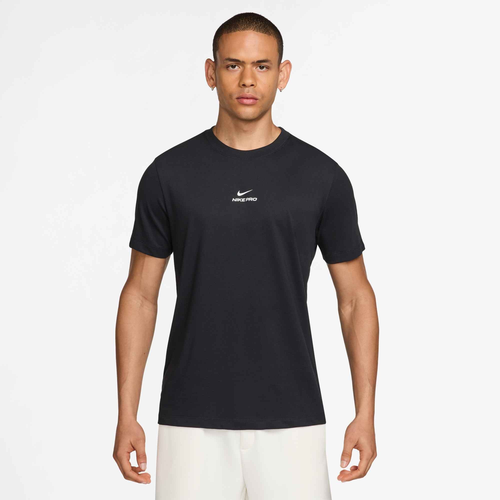 Nike T-Shirts schwarz