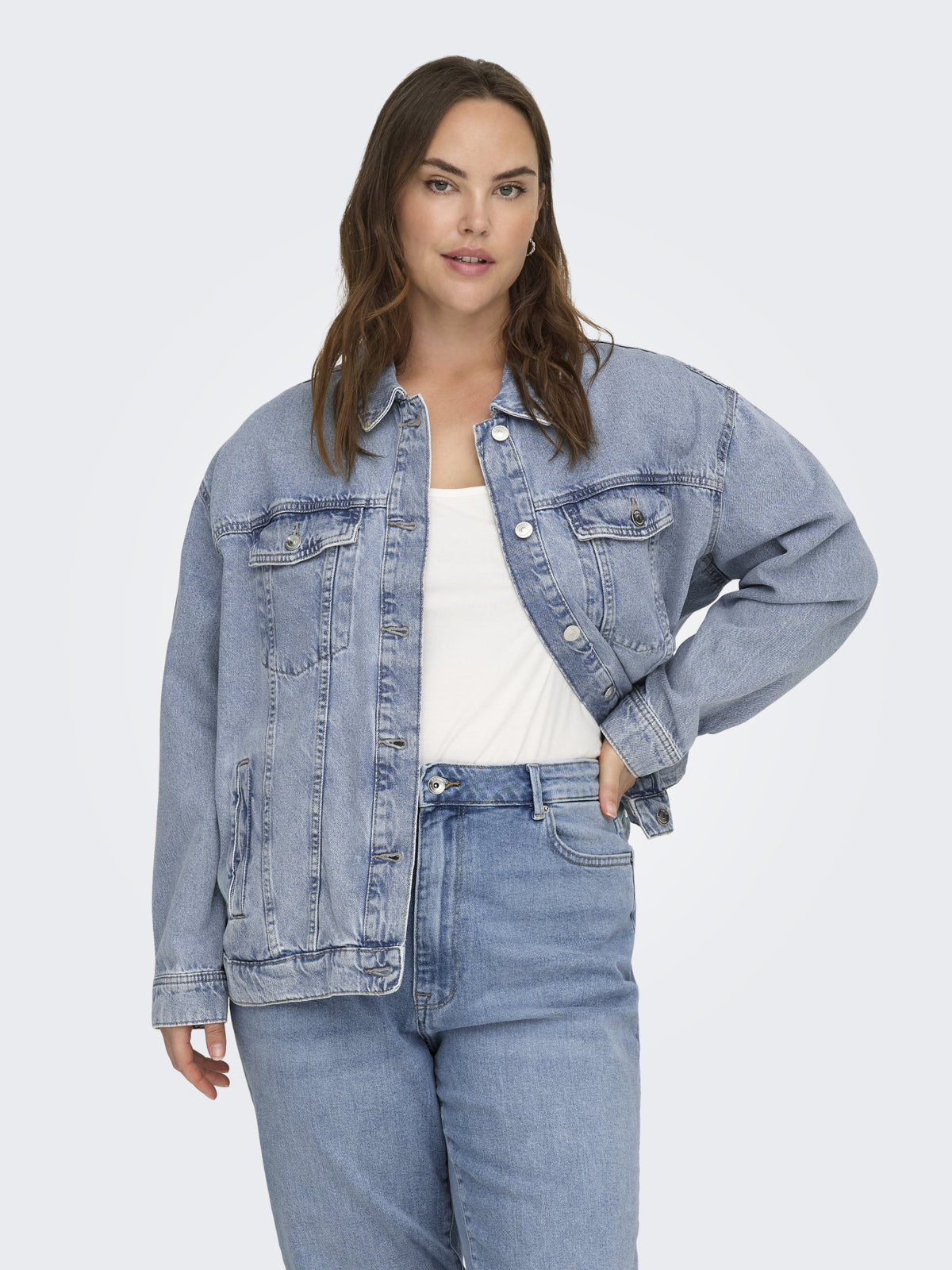 ONLY Carmakoma Jeansjacken hellblau
