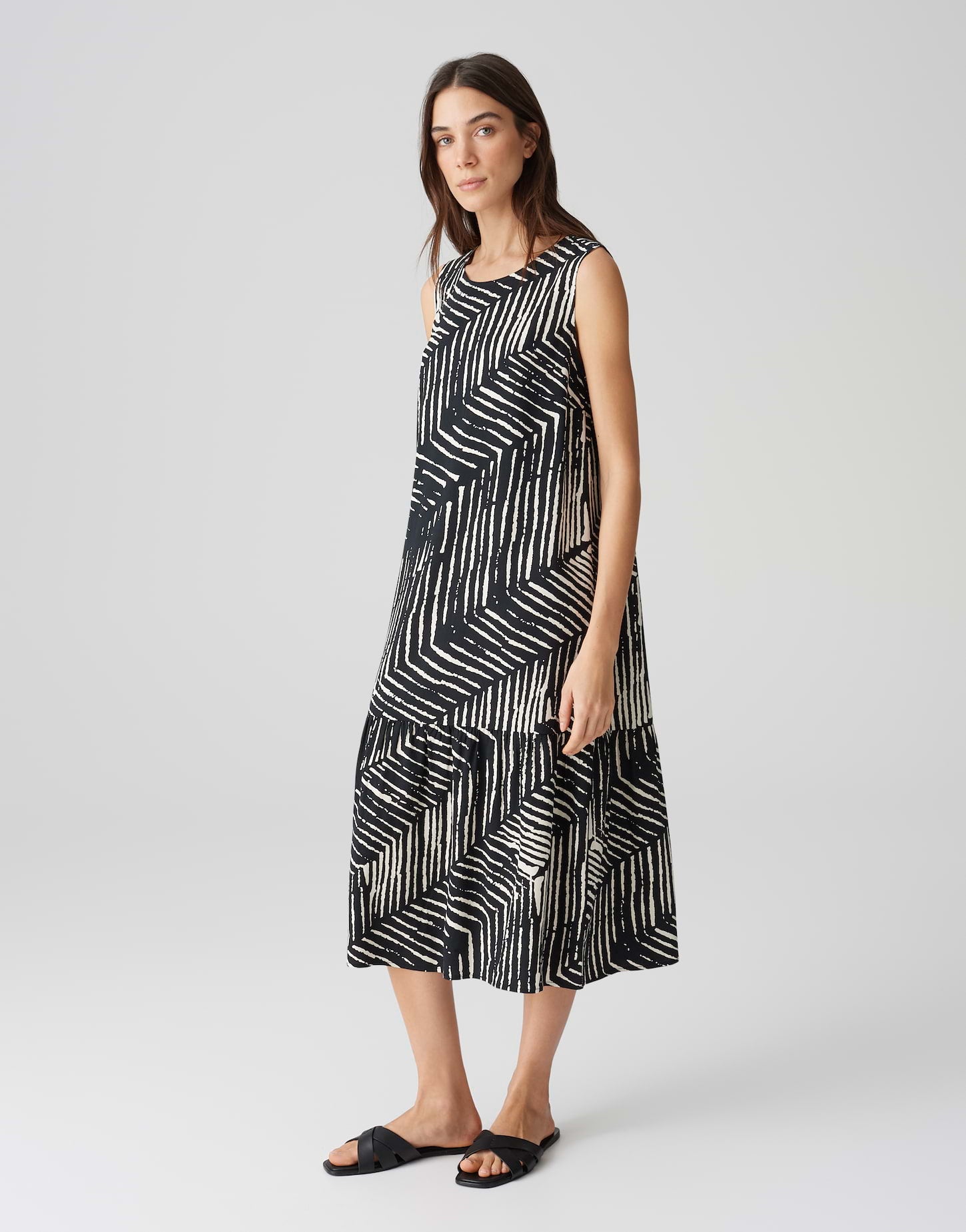 OPUS Kleider schwarz