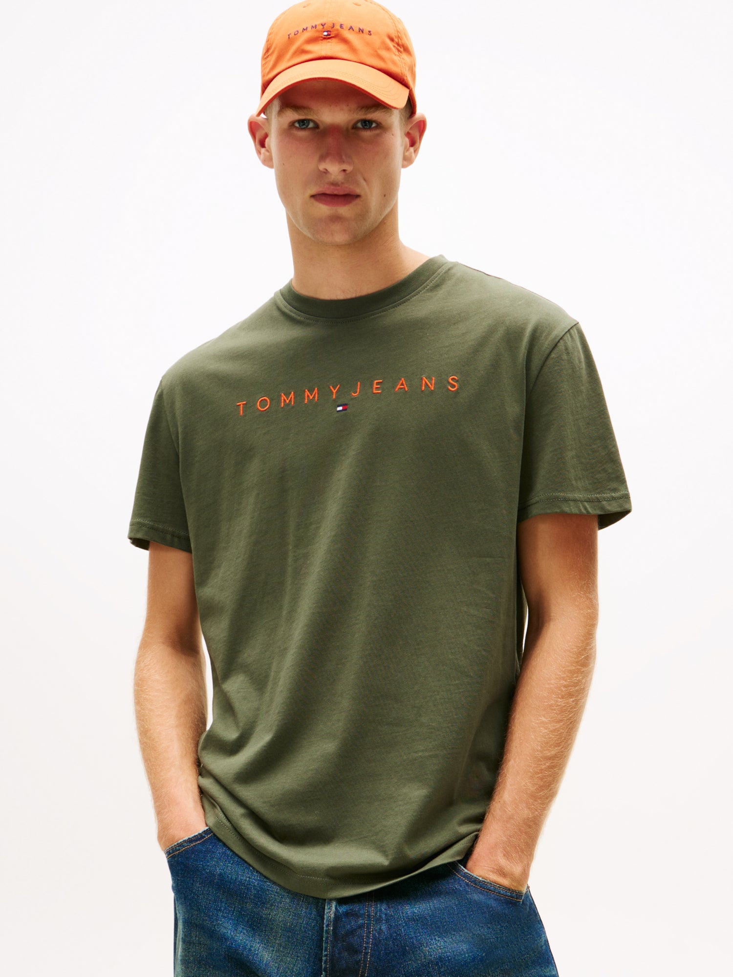 Tommy Jeans T-Shirts oliv