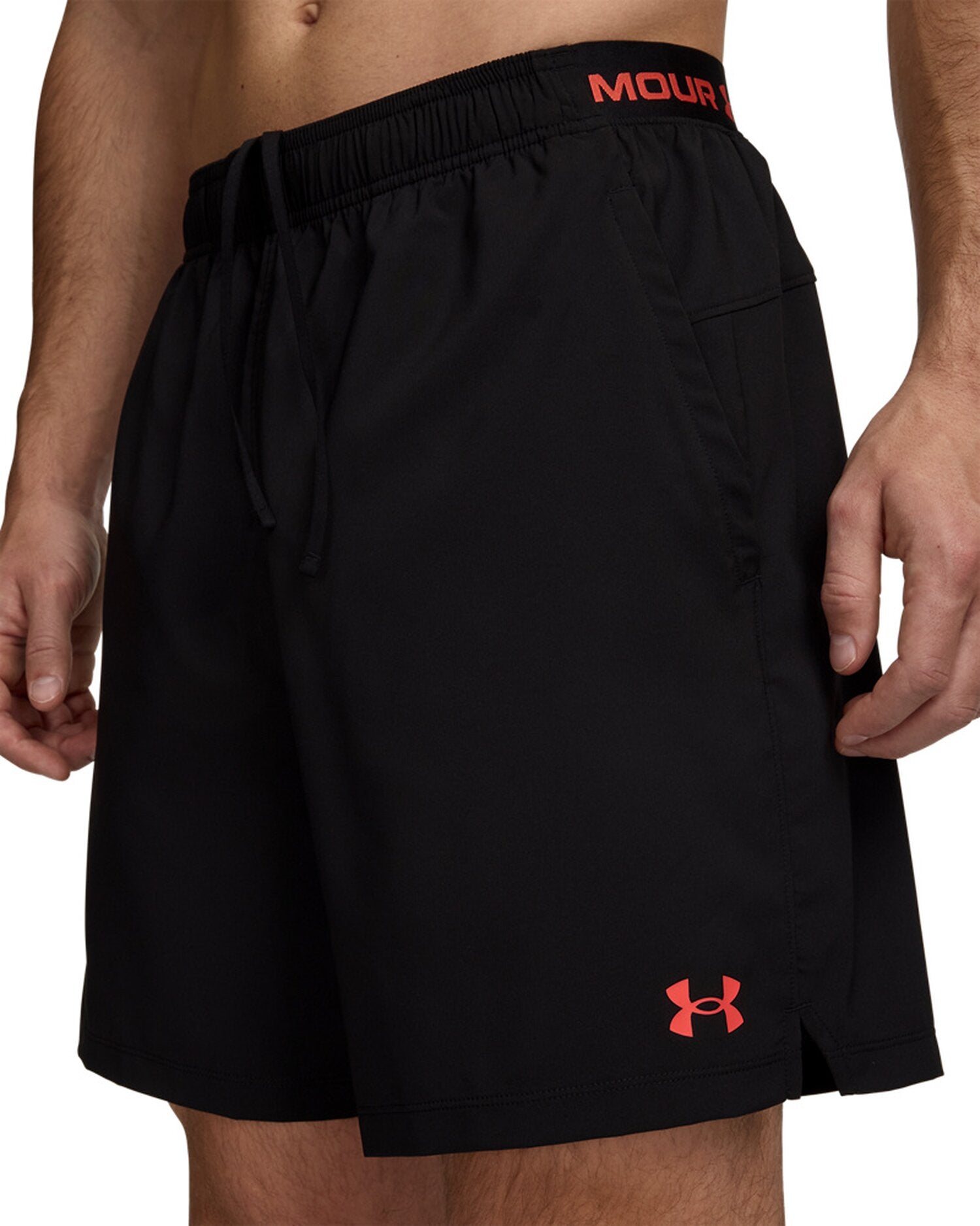Under Armour Shorts schwarz