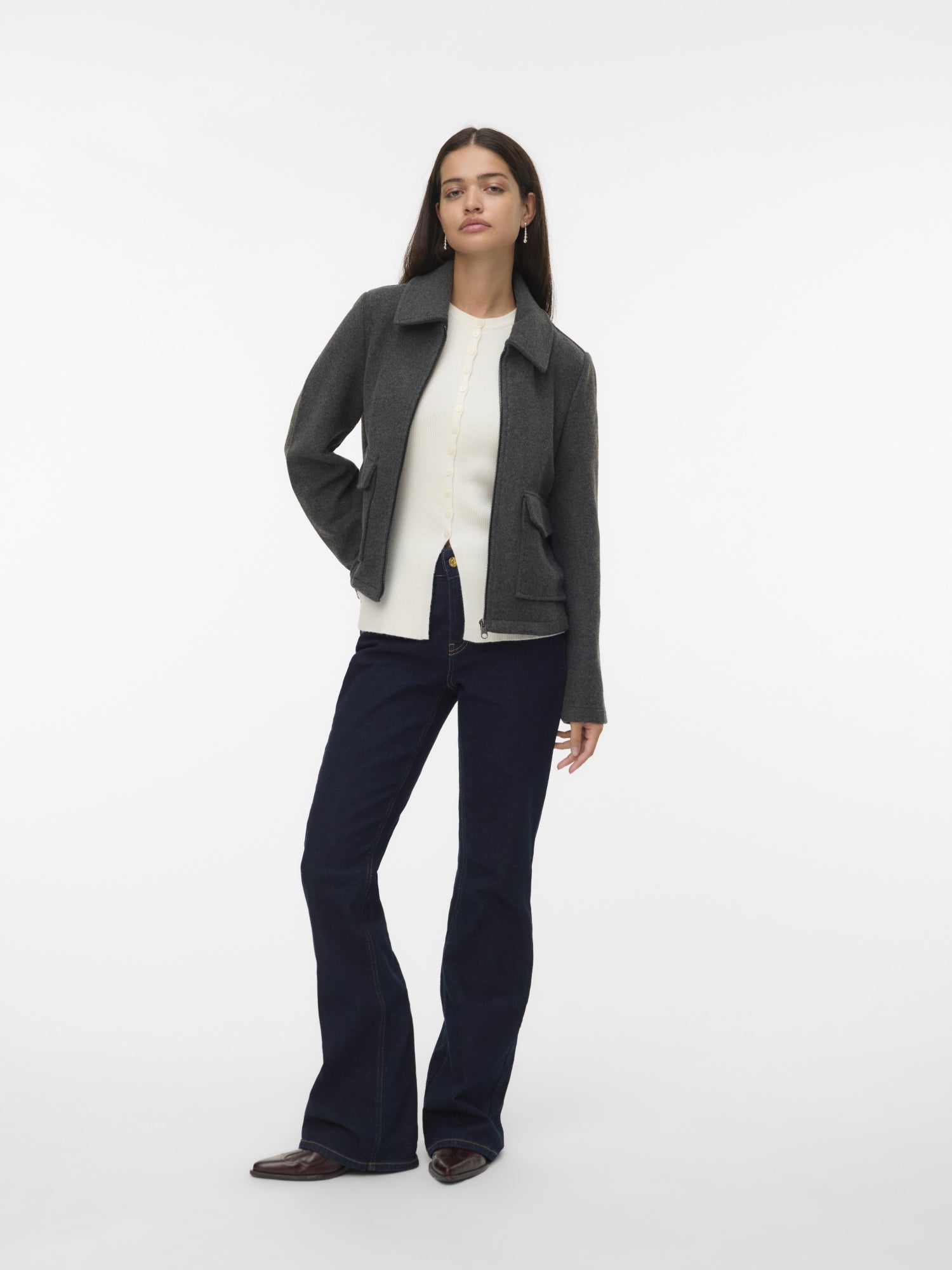 Vero Moda Leichte Jacken  grau