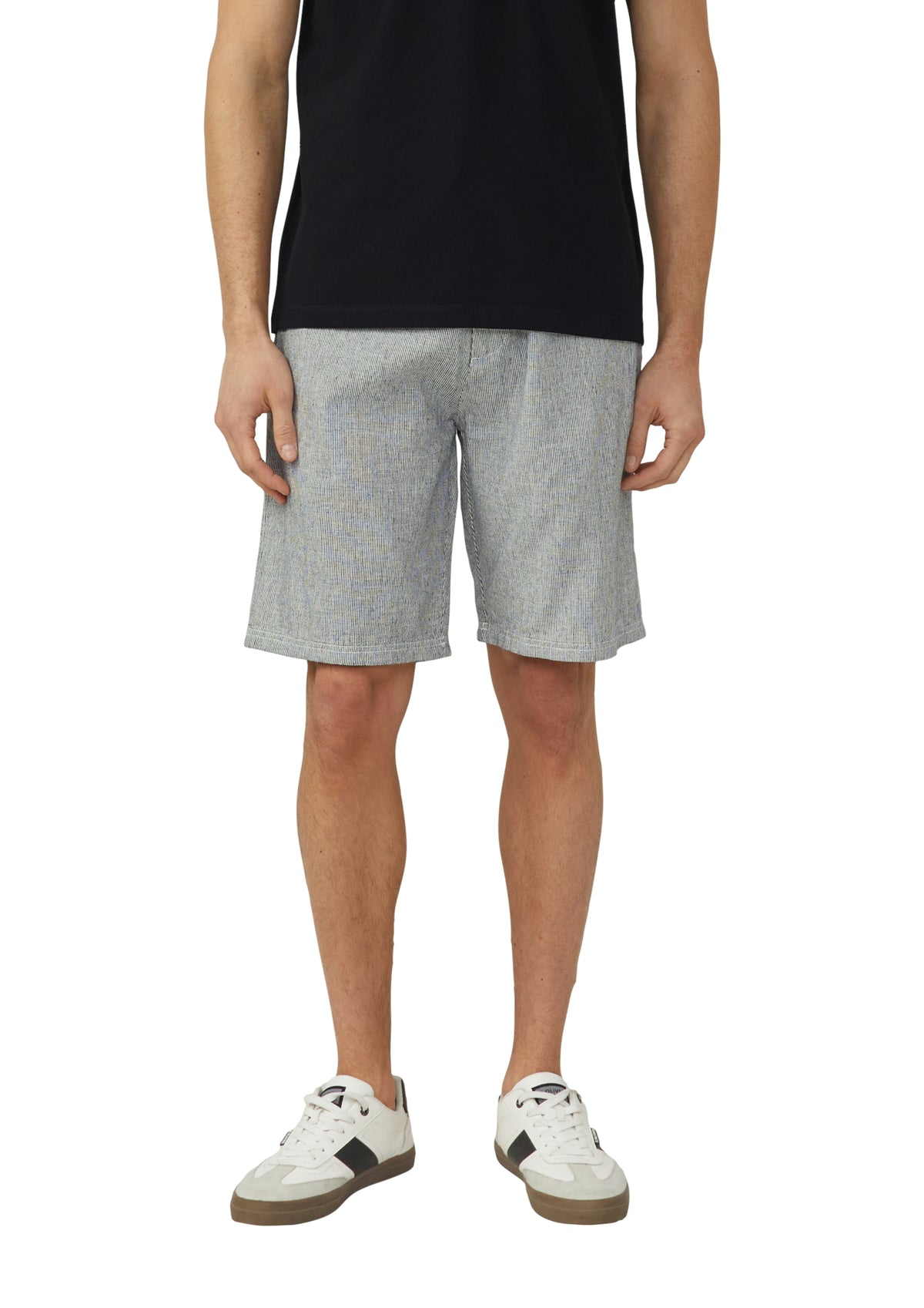 s.Oliver Shorts grau