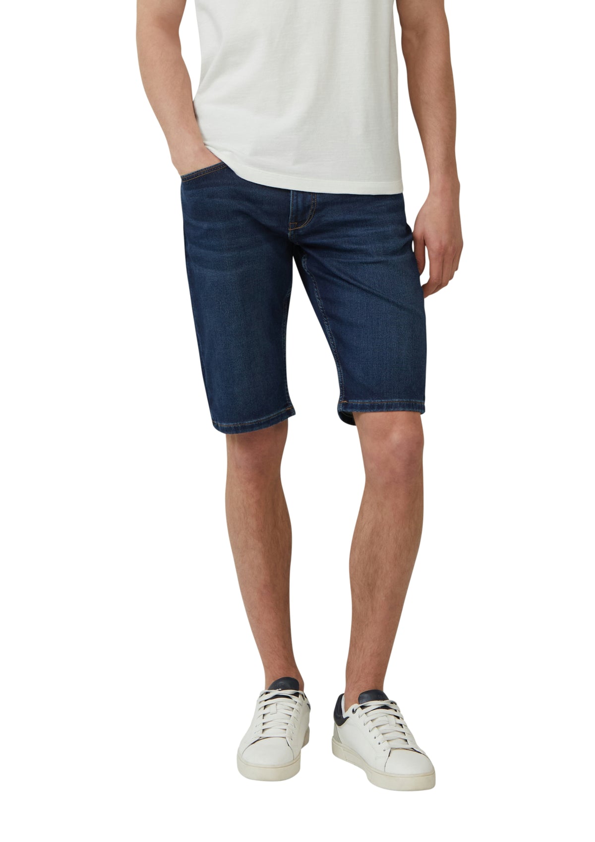 s.Oliver Shorts blau