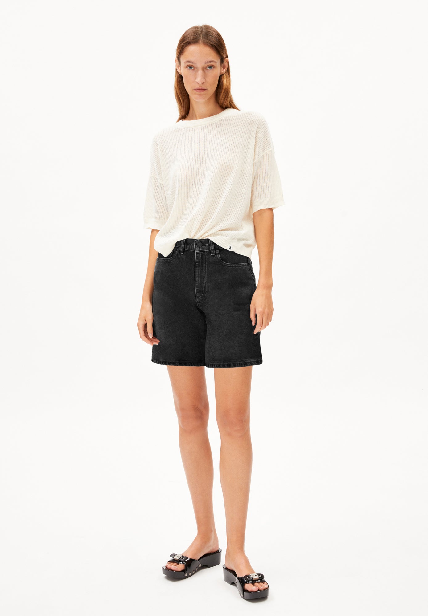 Armed Angels Jeansshorts  schwarz