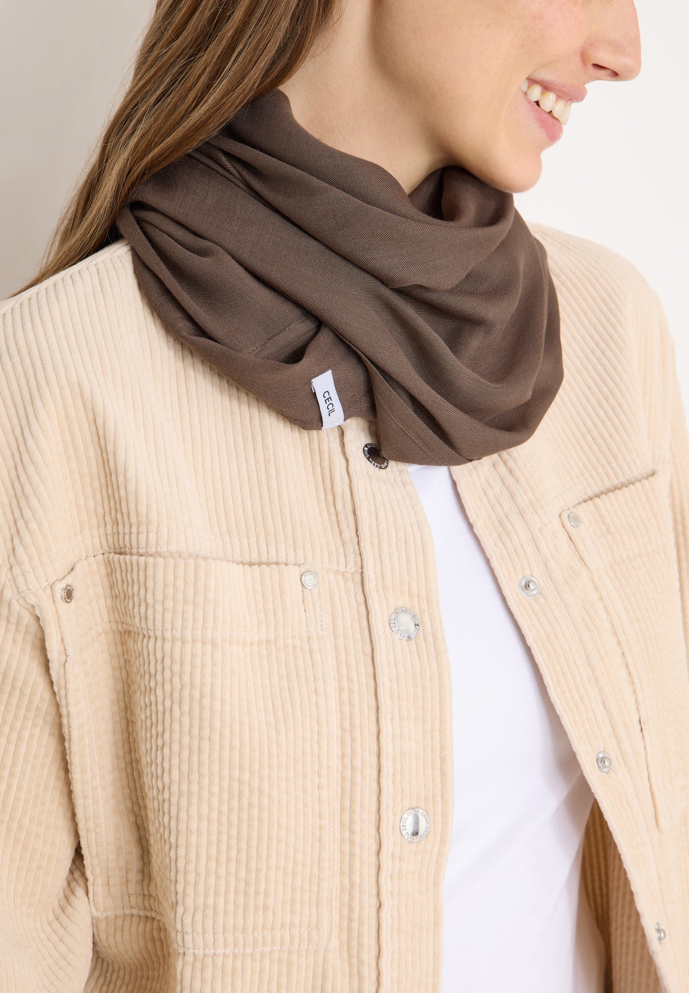 Cecil Tücher  braun