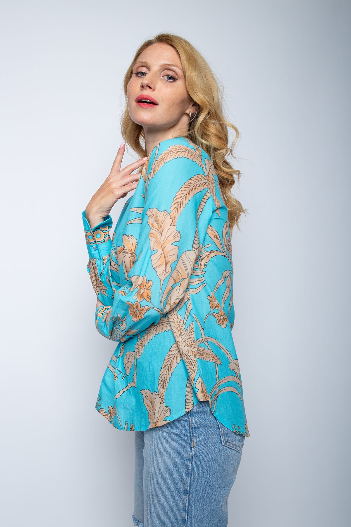 Emily van den Bergh Blusen  hellblau