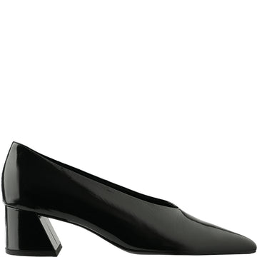 SAVANNA Pumps