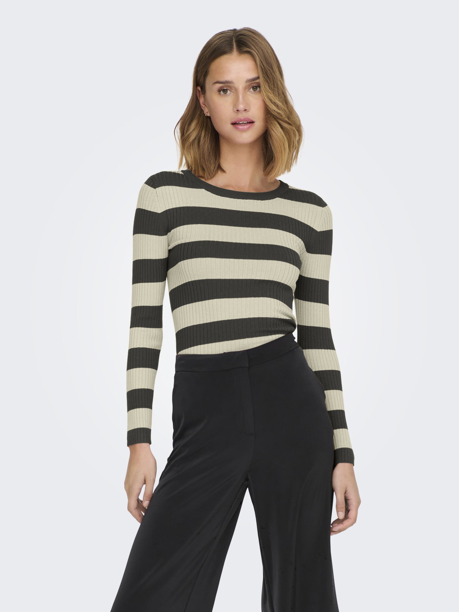 JDY Pullover  schwarz