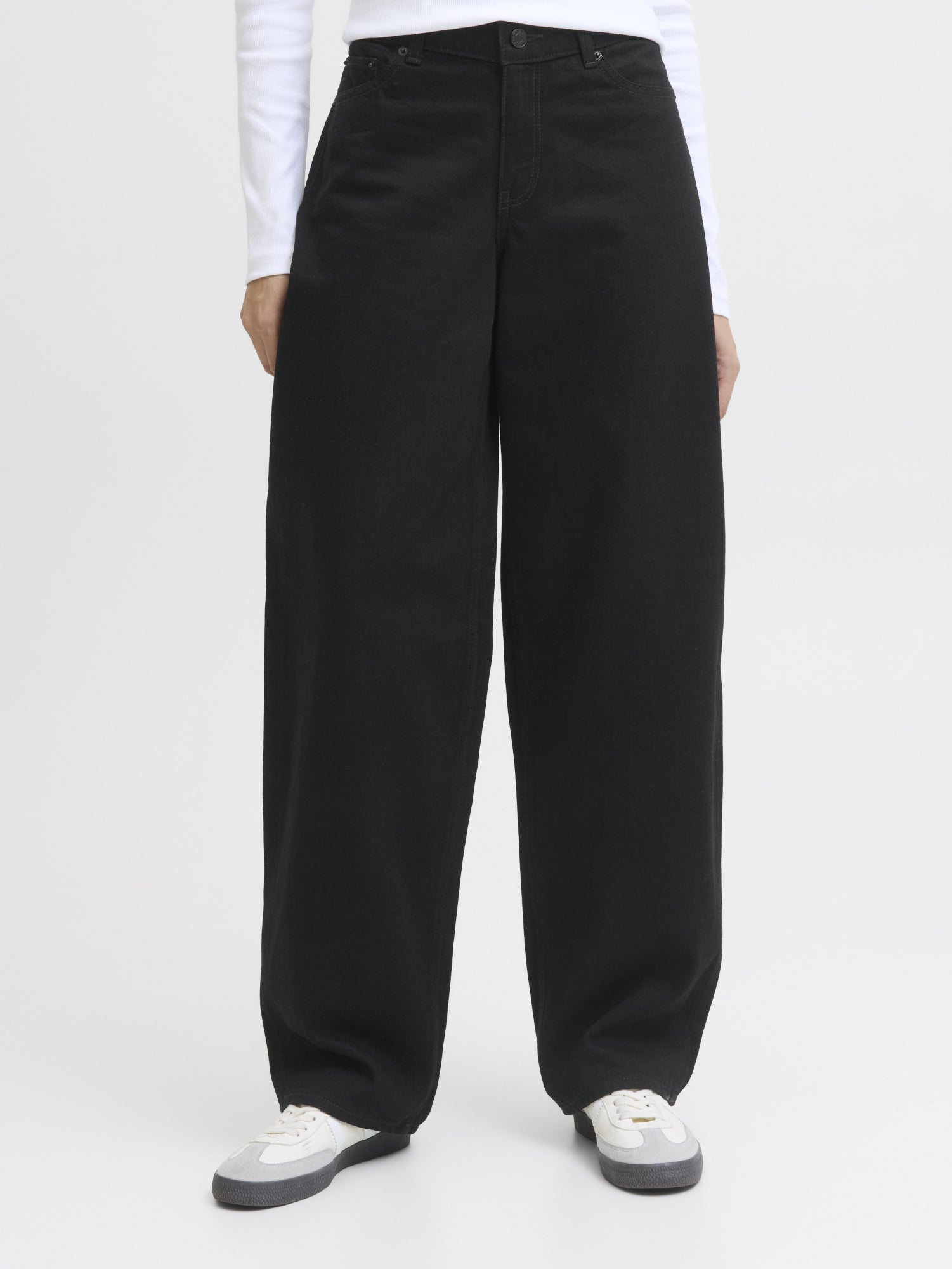 JJXX. Relaxed, Weit  schwarz