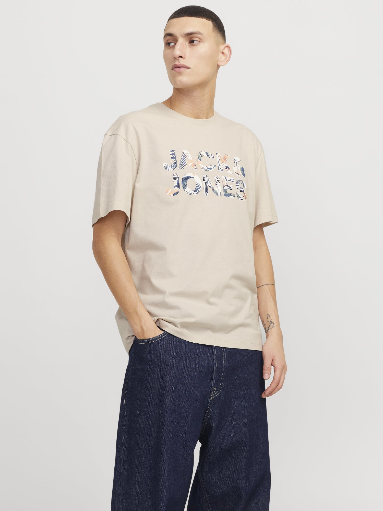 Jack & Jones T-Shirts  beige