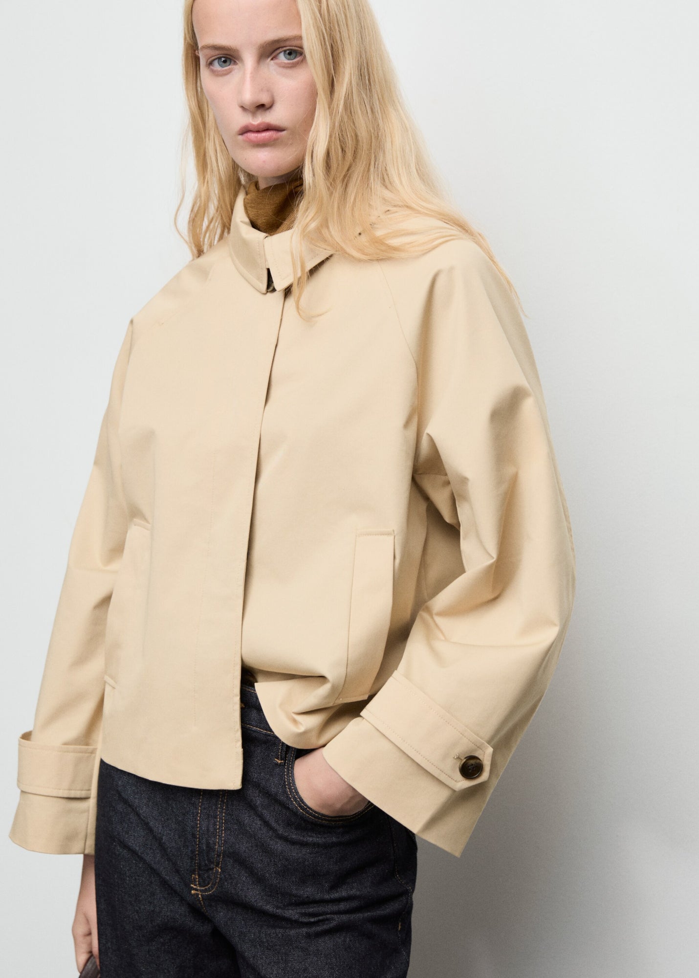 Mango Leichte Jacken  beige
