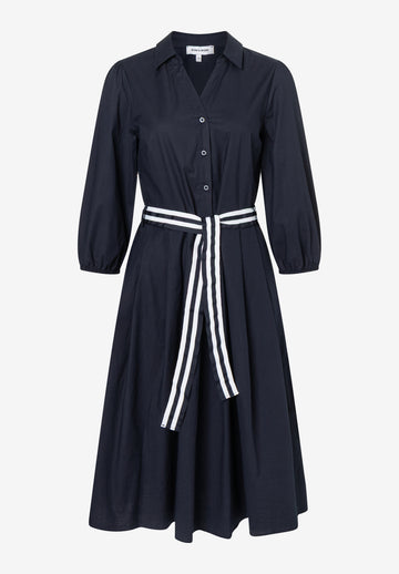 Hemdblusenkleid mit Streifengürtel