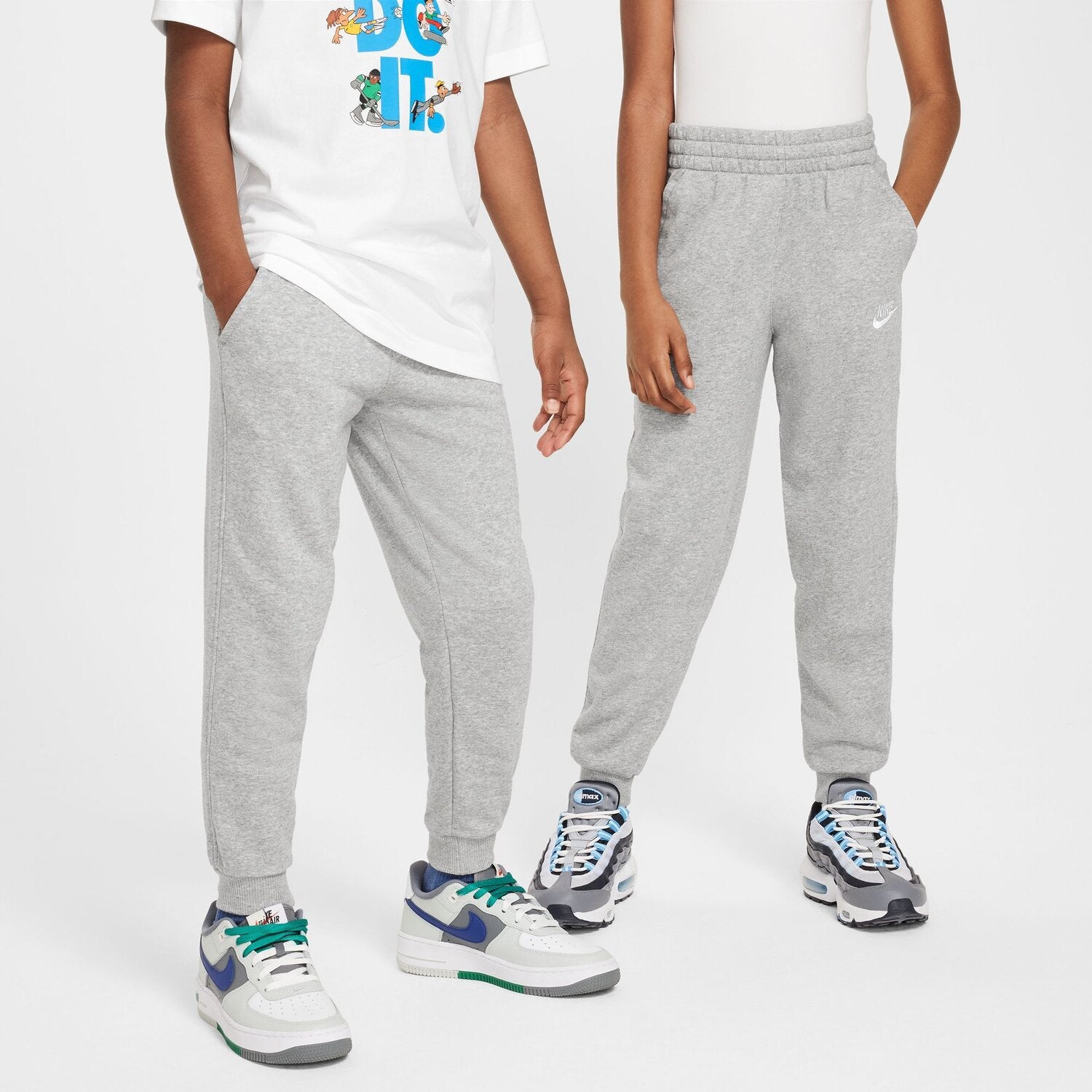 Nike Jogginghosen  grau