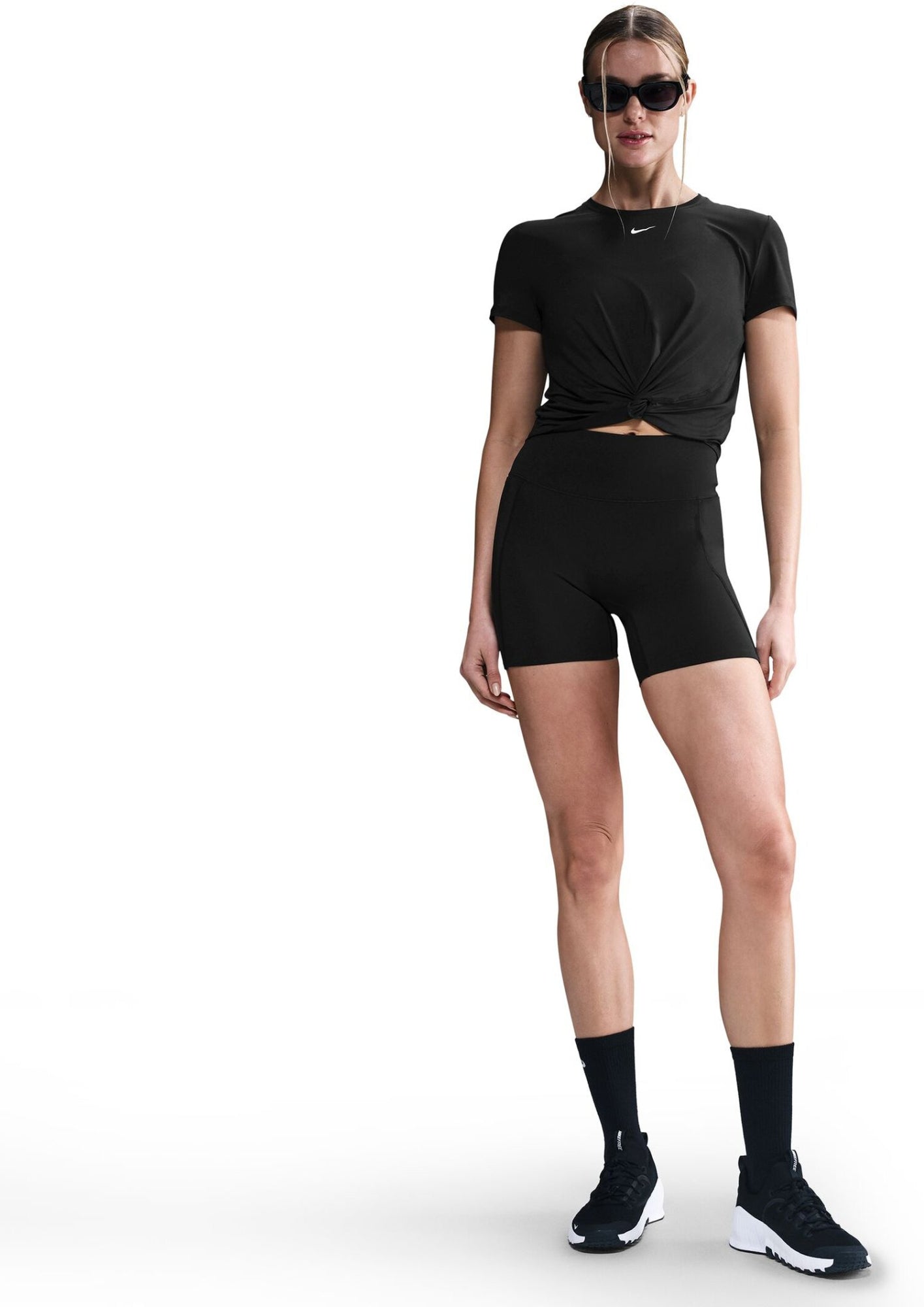 Nike T-Shirts  schwarz