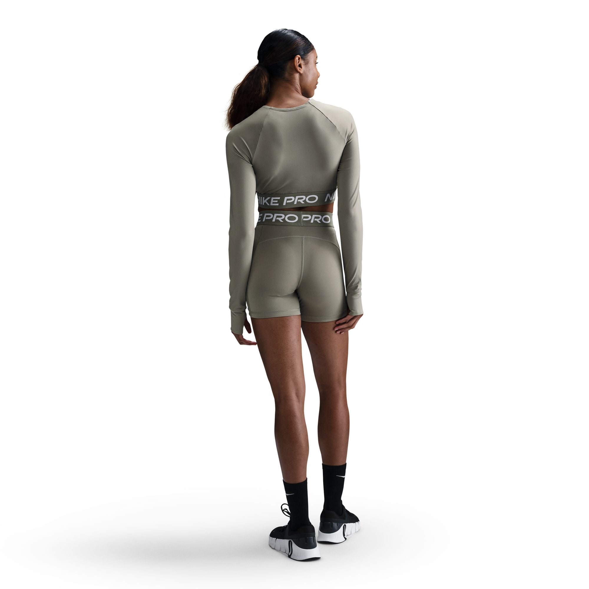 Nike Longsleeves  oliv