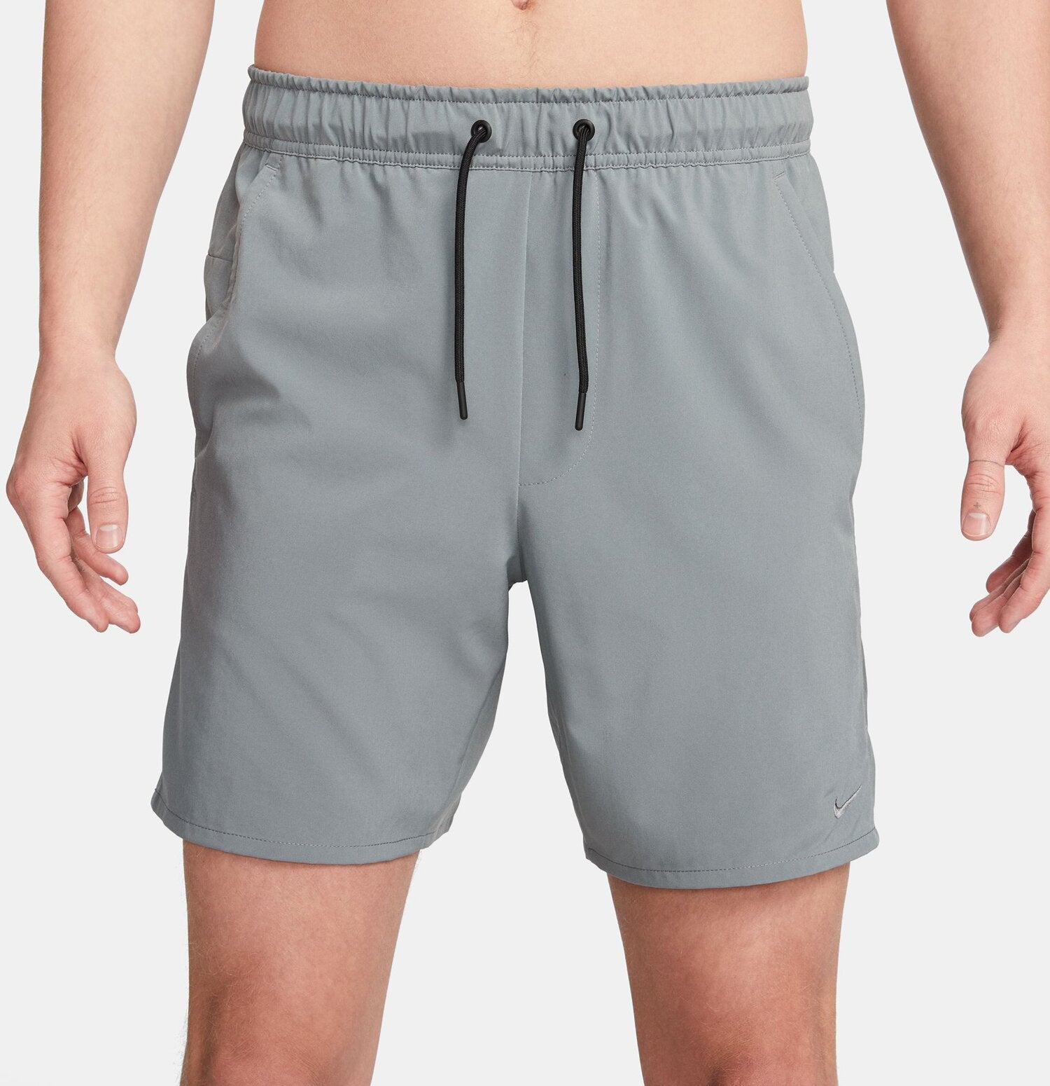 Nike Shorts  grau