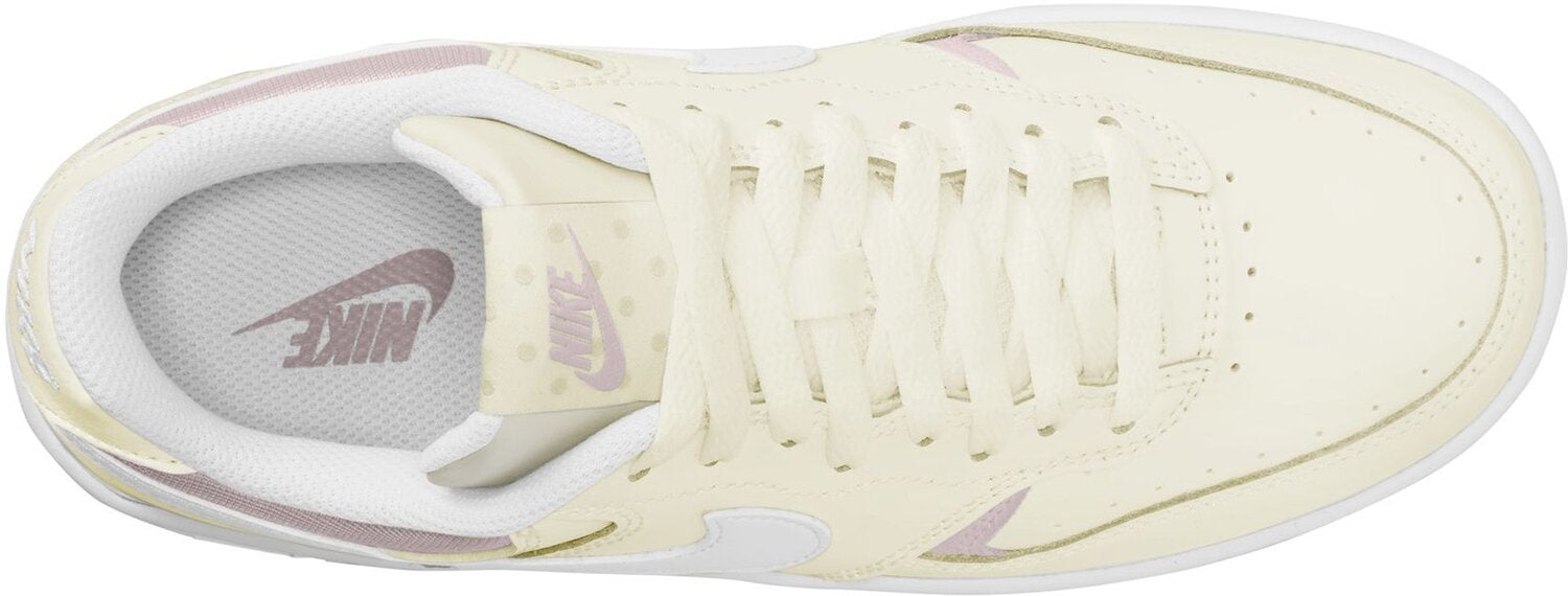 Nike Sneaker  beige