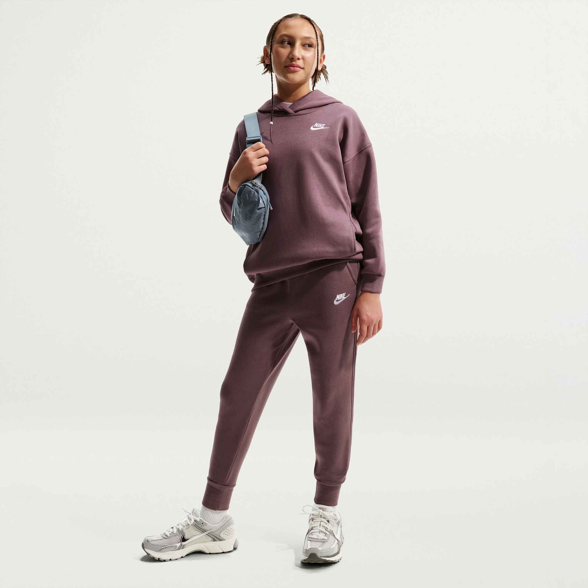 Nike Jogginghosen  braun