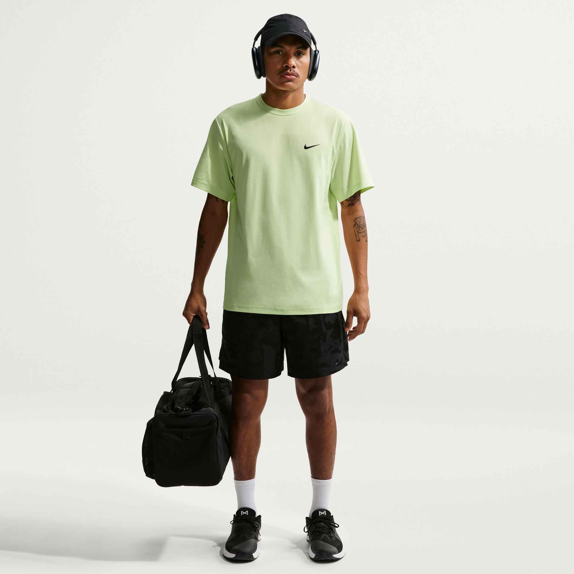 Nike T-Shirts  grün