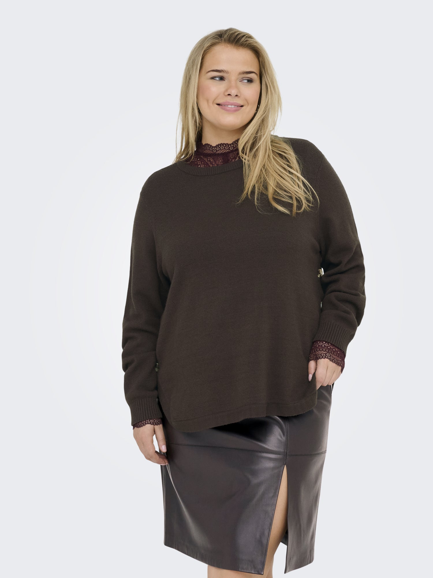 ONLY Carmakoma Pullover  braun