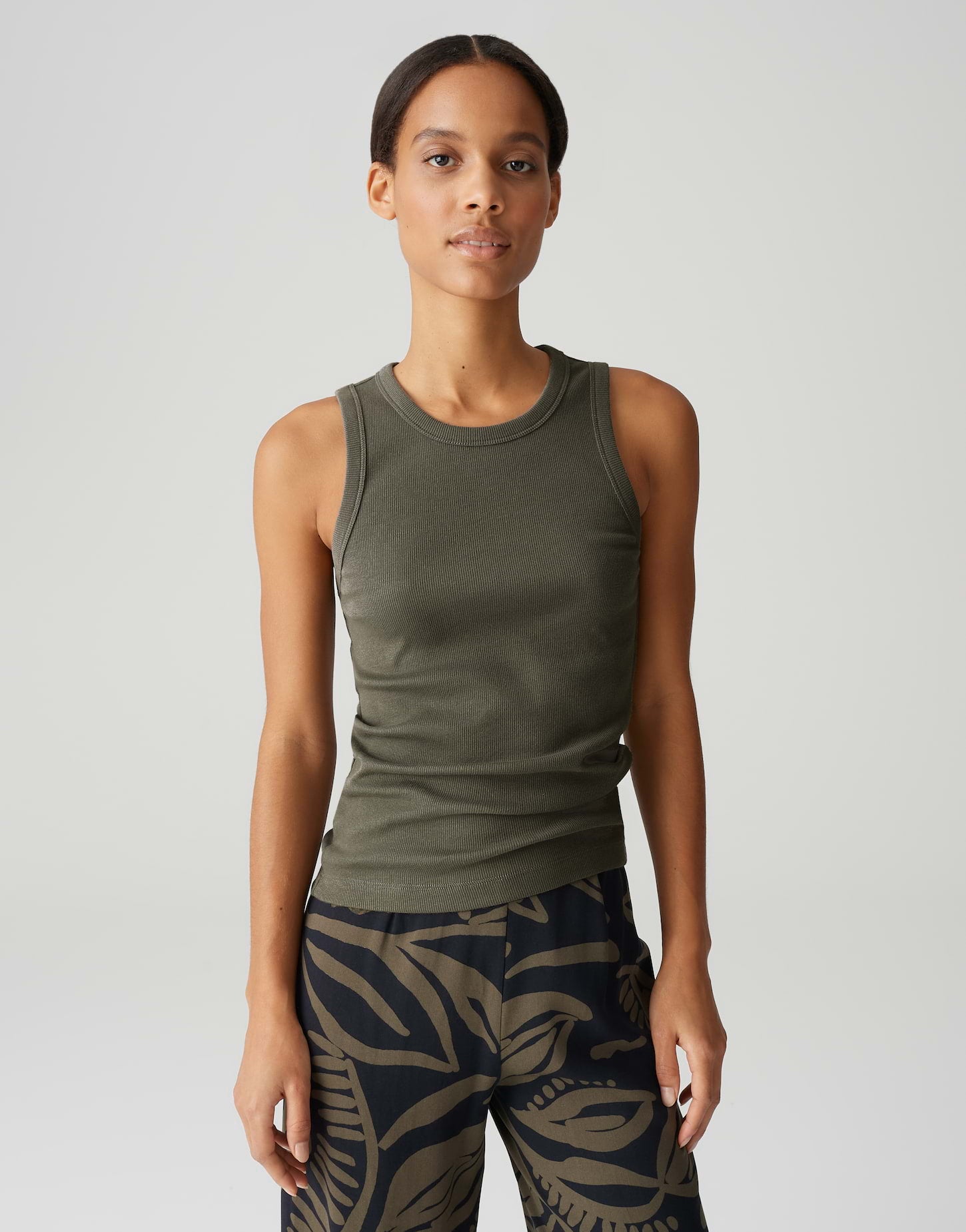 OPUS Tops  oliv