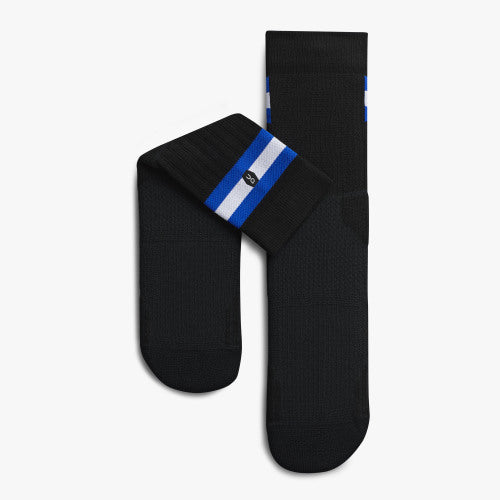 On Socken, Strümpfe  blau