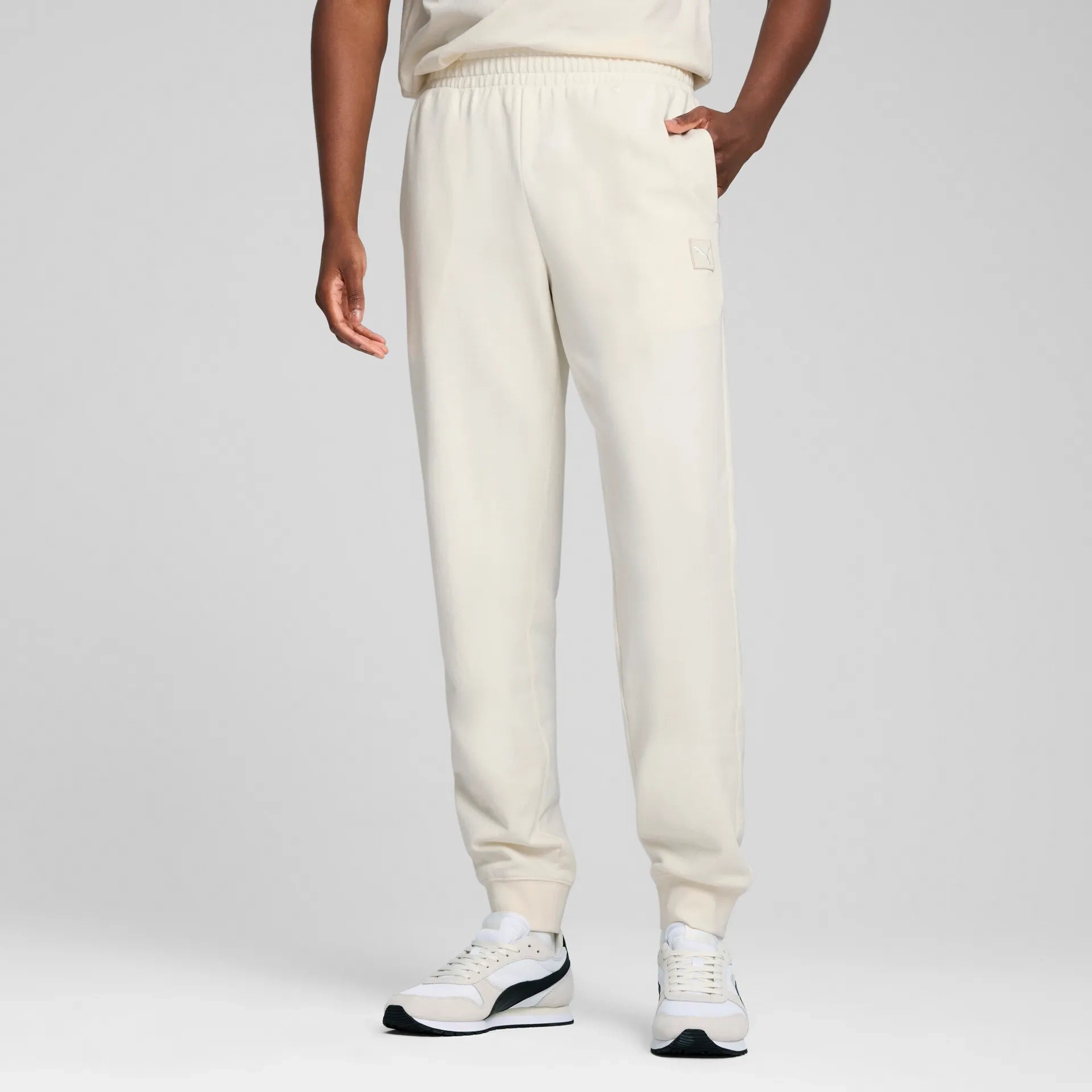 Puma Jogginghosen  beige