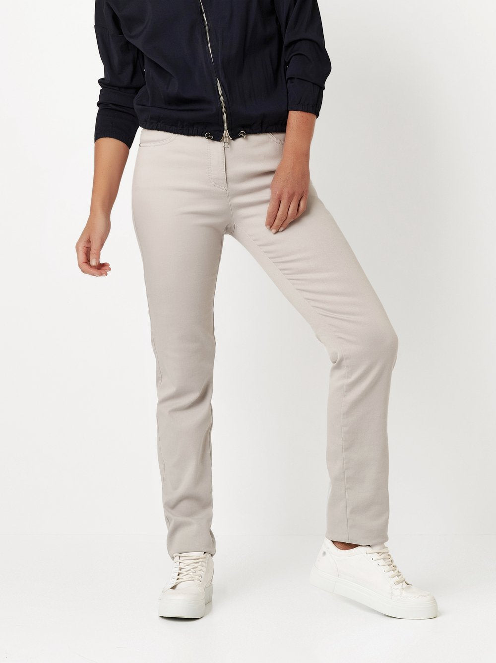 Relaxed by Toni Skinny, Slim  grau