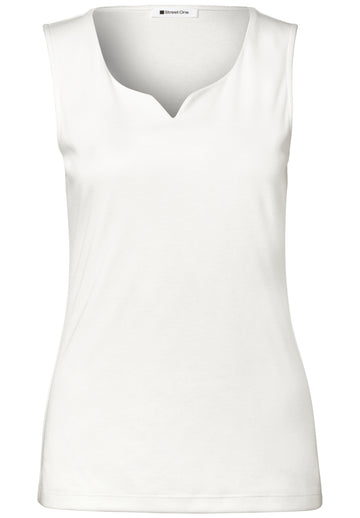 Basic Top mit Herzausschnitt