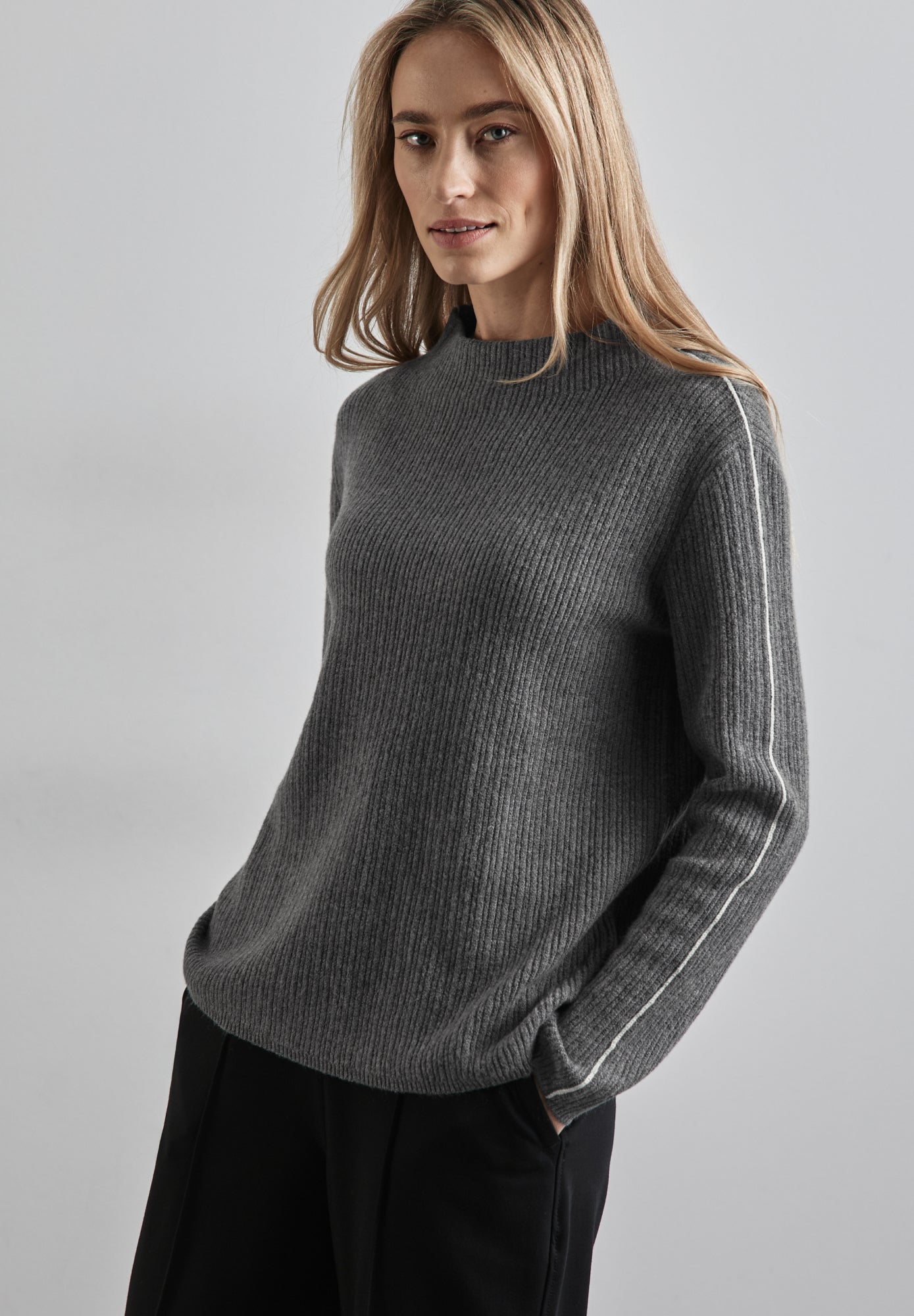 Street One Pullover  grau