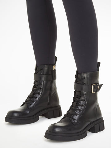 Schnürstiefelette