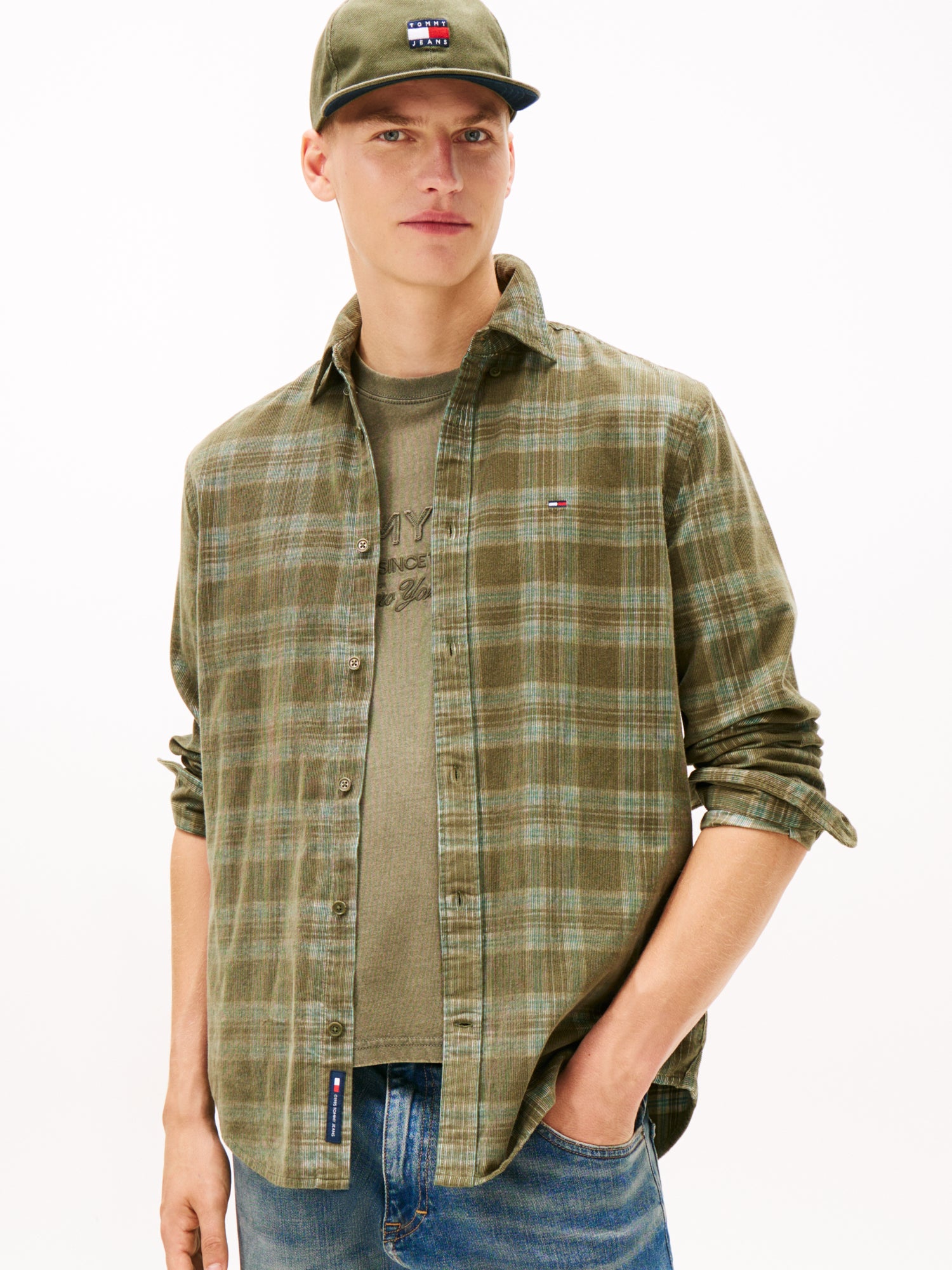 Tommy Jeans Hemden  grün