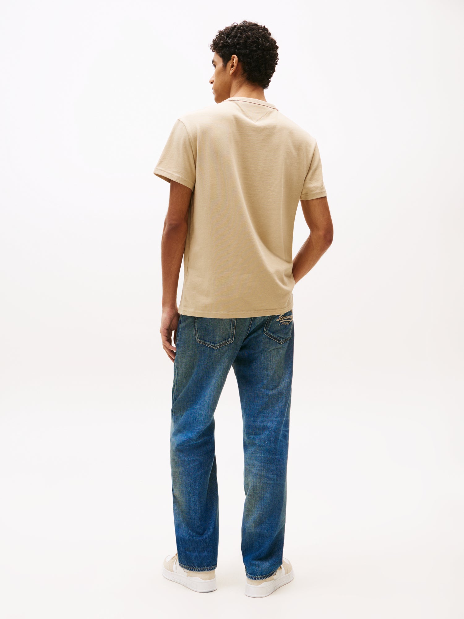 Tommy Jeans T-Shirts  braun
