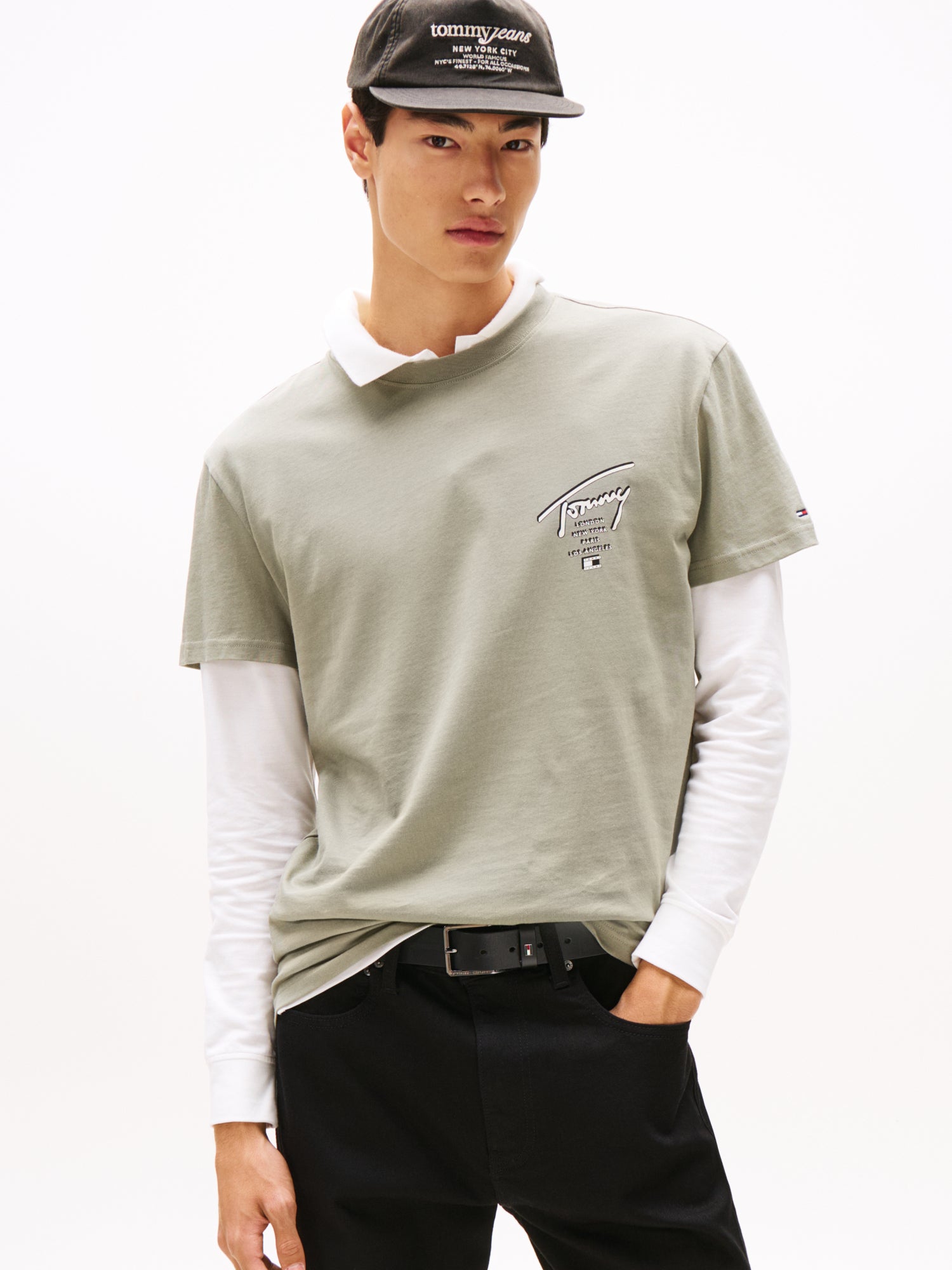 Tommy Jeans T-Shirts  oliv