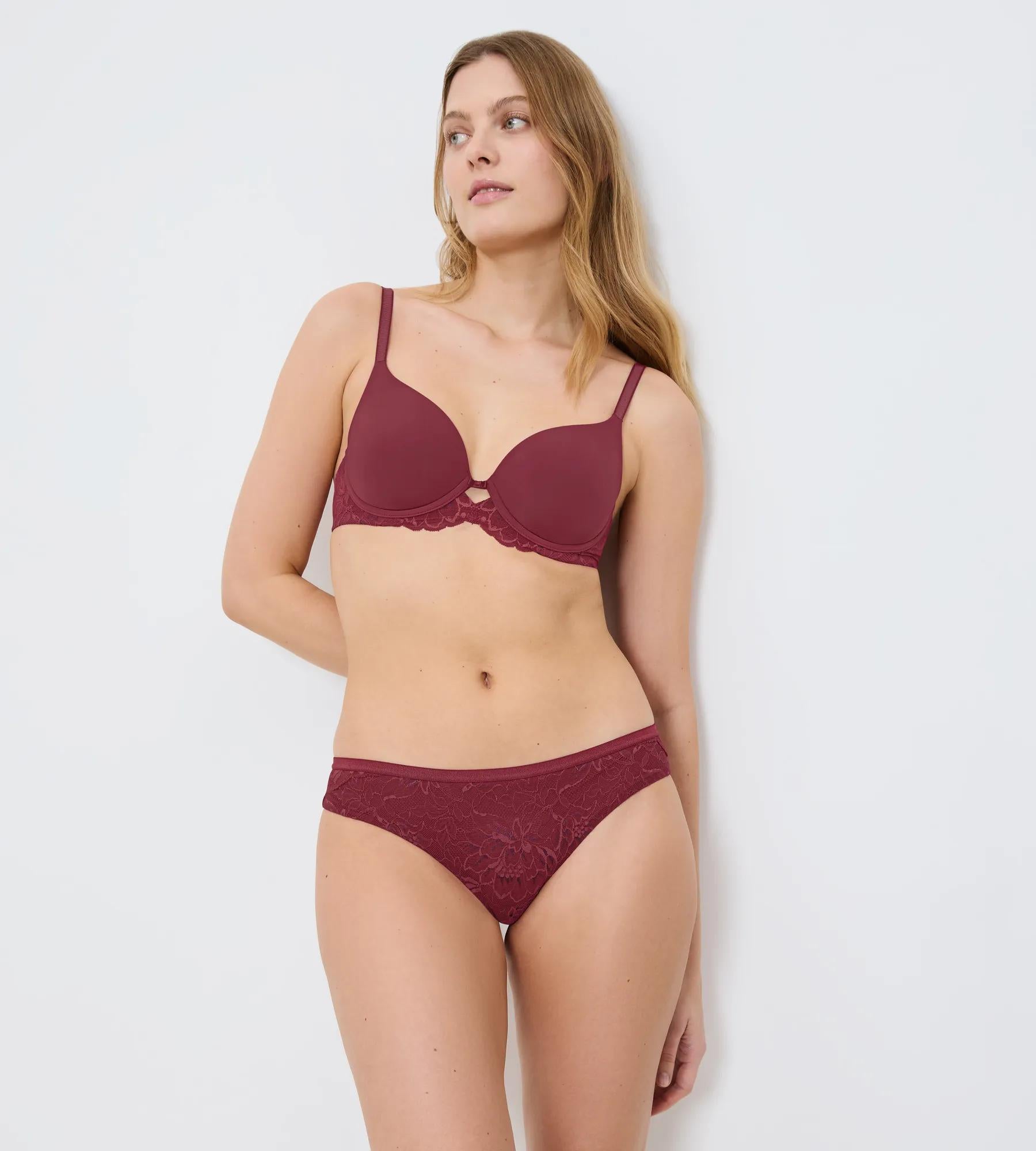 Triumph Bodies  bordeaux