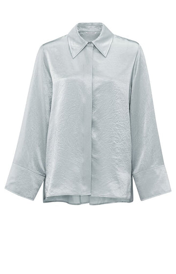 Satinbluse mit langen Ärmeln