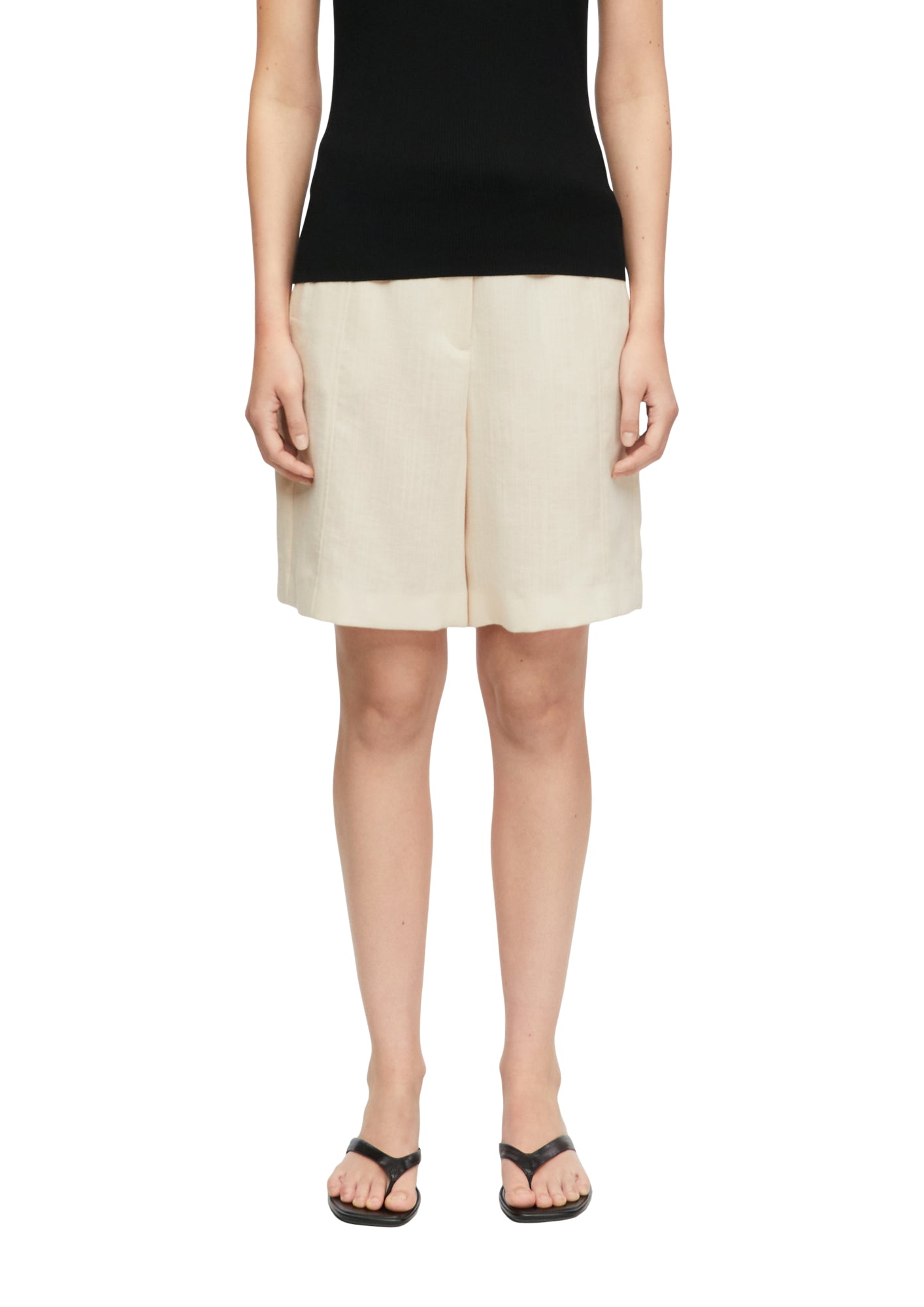 comma Shorts  beige