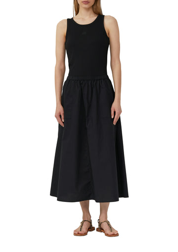 Ausgestellter Midirock