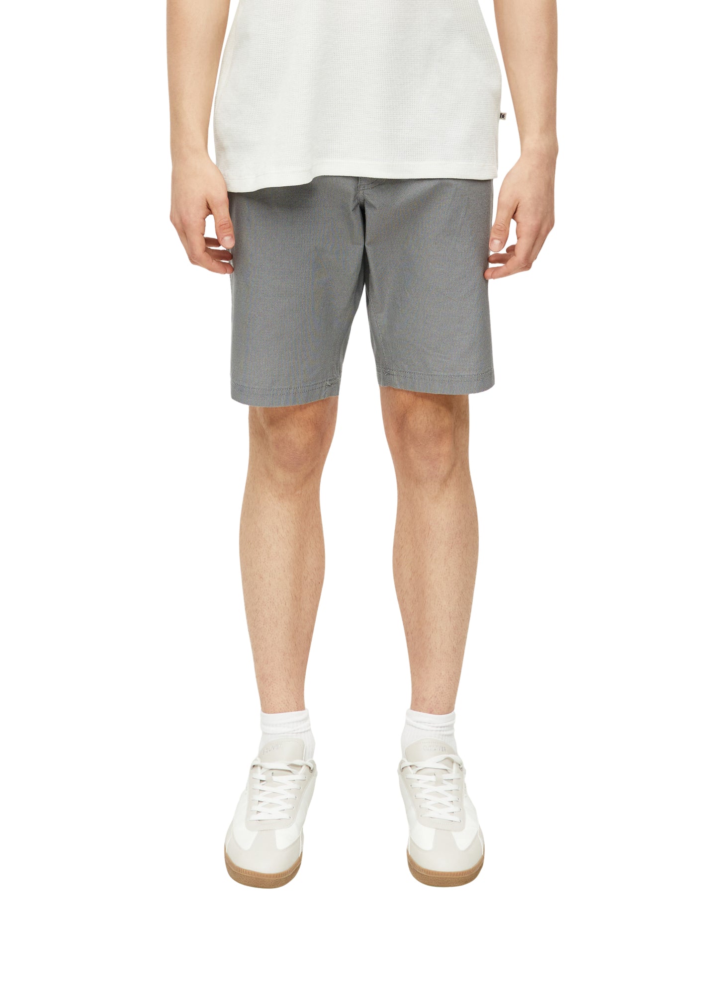 s.Oliver Shorts  grau