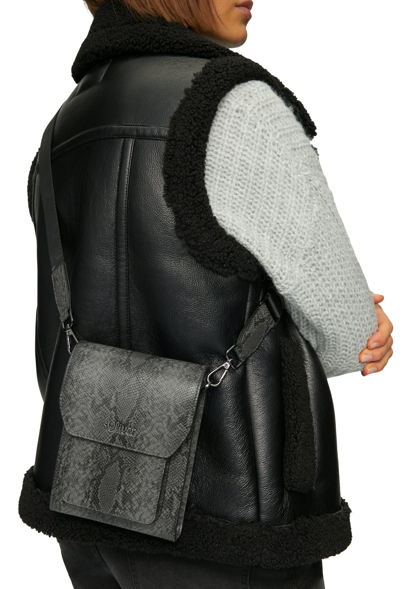 s.Oliver Accessoires  grau