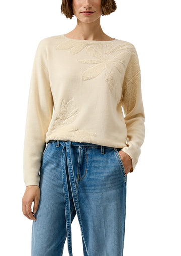 Pullover mit dekorativem Strickmuster